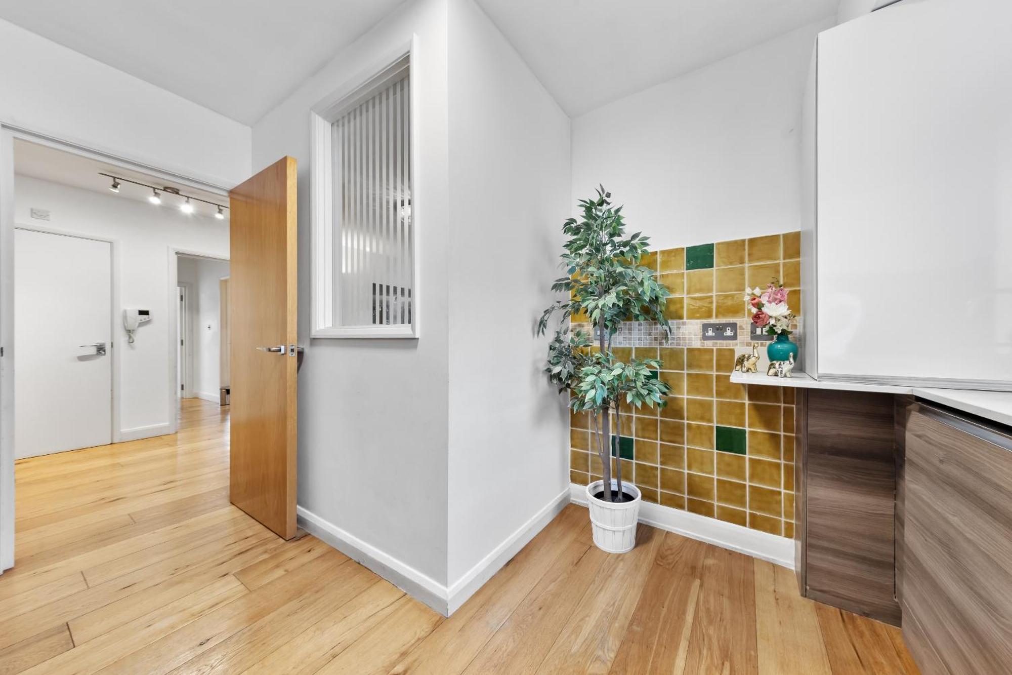 Charming Apartment By Hyde Park ลอนดอน ภายนอก รูปภาพ